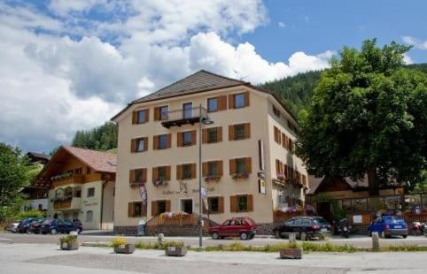 Gasthof Zum Weissen Roessl Sarentino Esterno foto